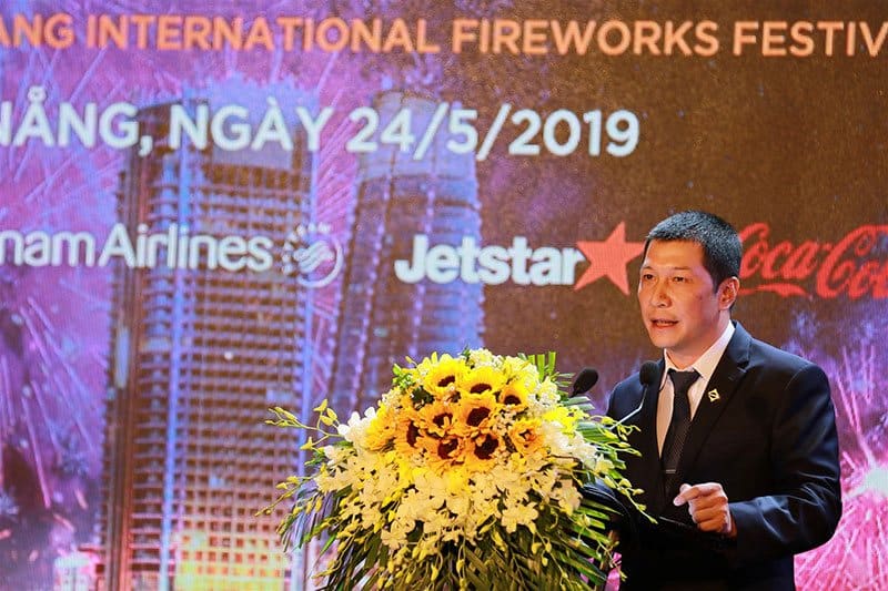 Ông Dương Thế Bằng chủ tịch Sun Group khu vực miền trung. Ông Dương Thế Bằng chủ tịch Sun Group khu vực miền trung.
