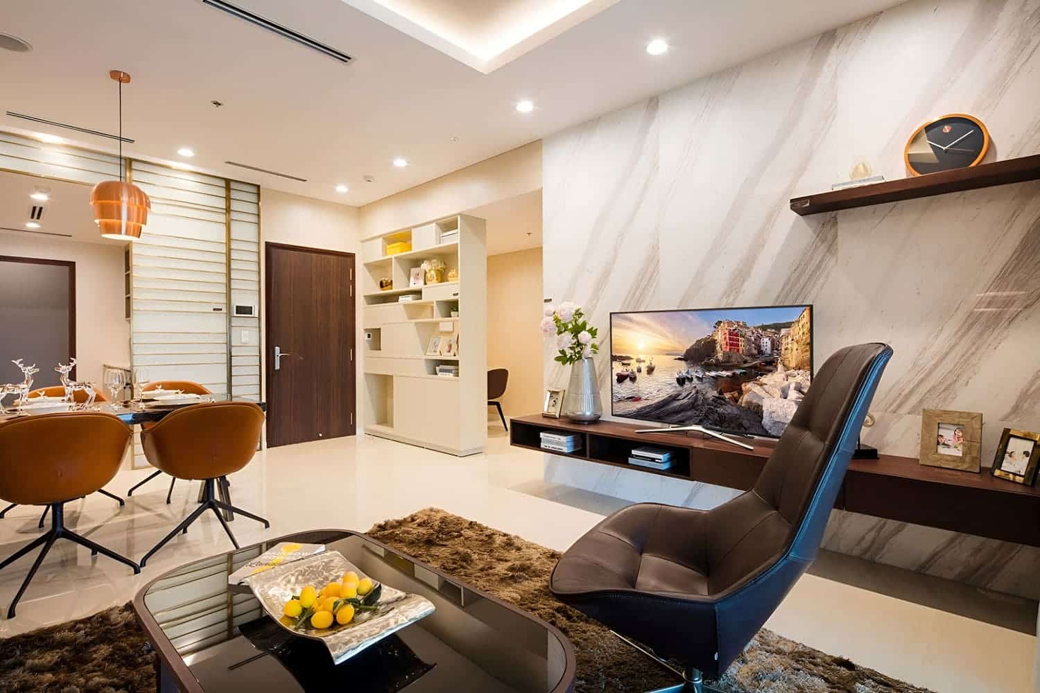 Hình ảnh nội thất căn hộ One Verandah được thiết kế sang trọng, tiện nghi, hiện đại.