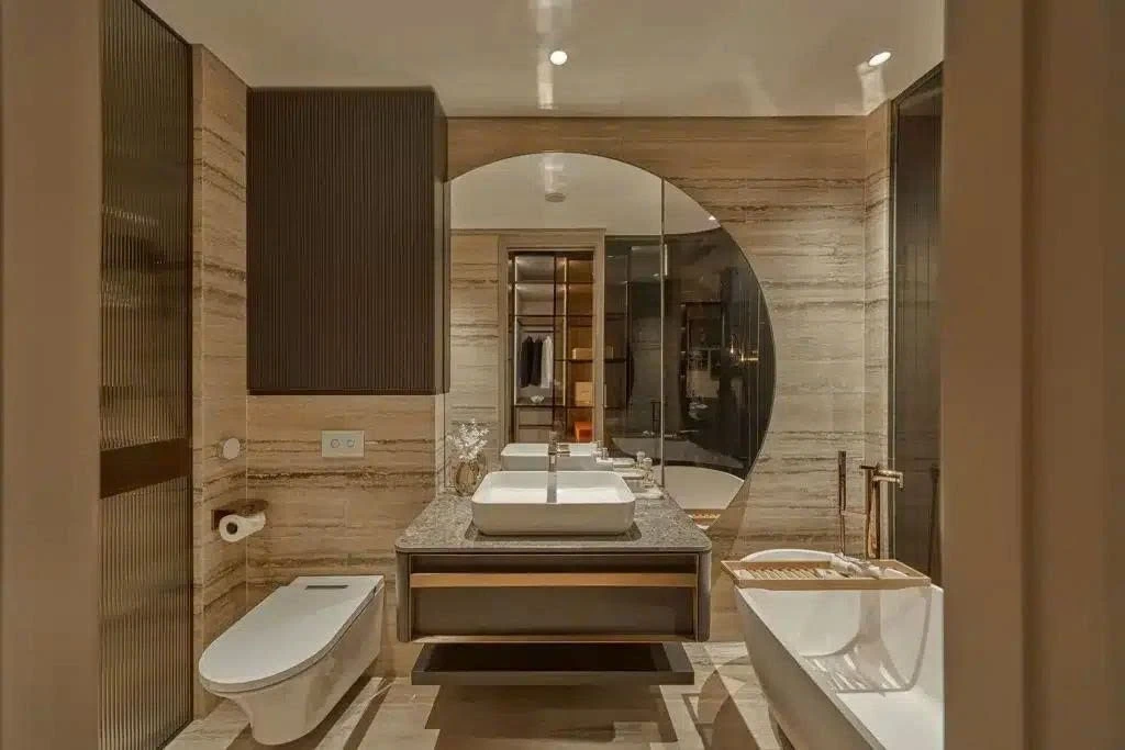 Phòng tắm The Opusk Residence trang bị thiết bị vệ sinh Duravit và Gessi