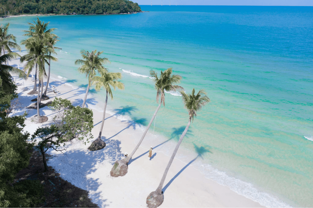 ve-dep-my-le-cua-vang-trang-khuyet-bai-sao-phu-quoc