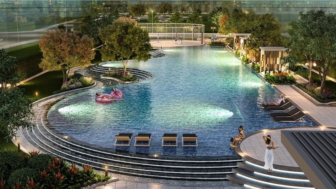 Cư dân thư giãn tại hồ bơi tràn bờ thiết kế uốn lượn